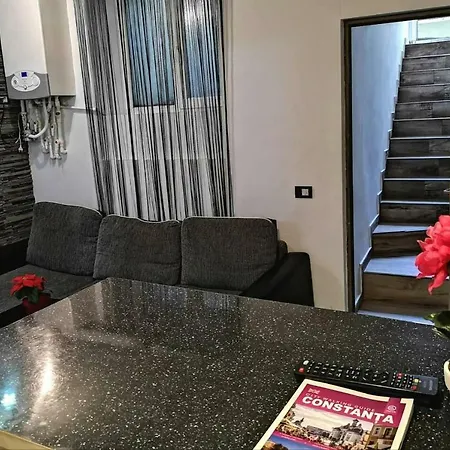 Apartament Plaja Modern Centru Vechi Langa Mare * 康斯坦察