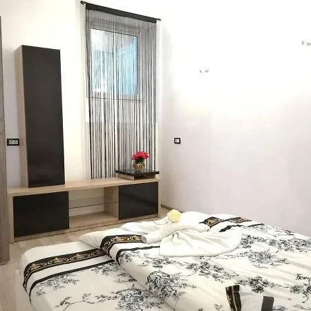 Apartament Plaja Modern Centru Vechi Langa Mare 公寓